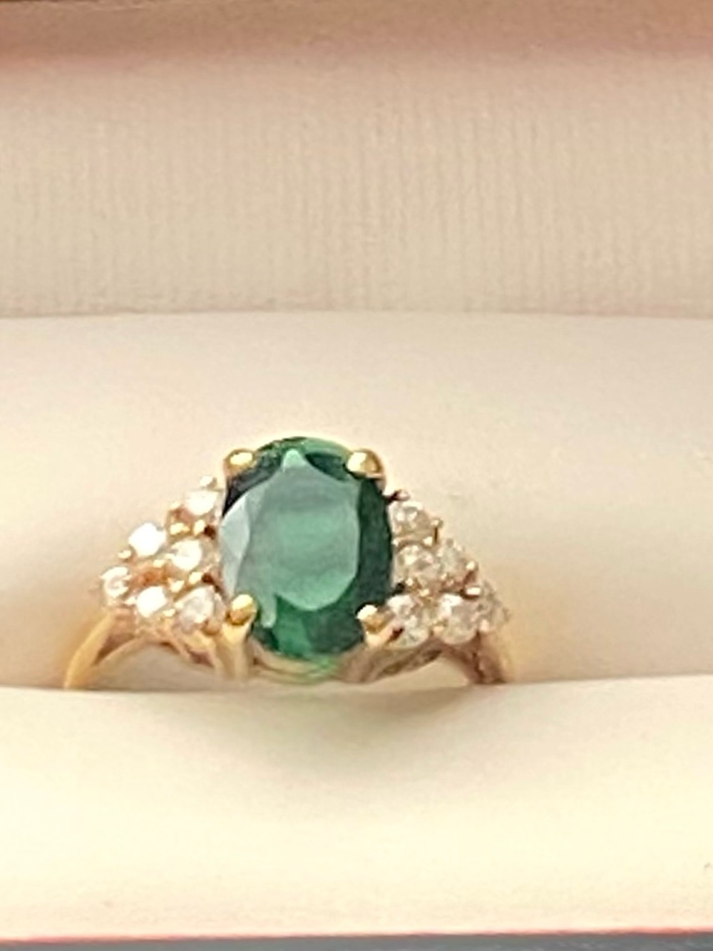 Emerald-Color Oval Ring with Side Stones
